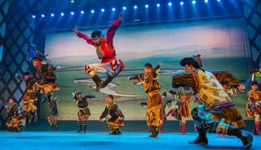 磴口：多彩群众文体旅游活动庆祝新中国成立70周年　