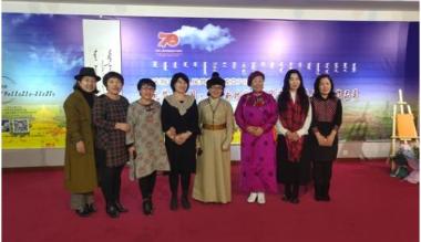 呼和浩特民族美术馆举办赛罕其木格蒙文书法作品展