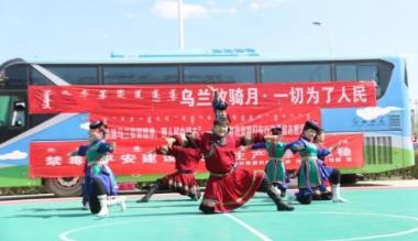 阿拉善乌兰牧骑开启“线上+线下”慰问演出