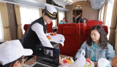 “呼伦贝尔号”草原森林旅游列车重新启航