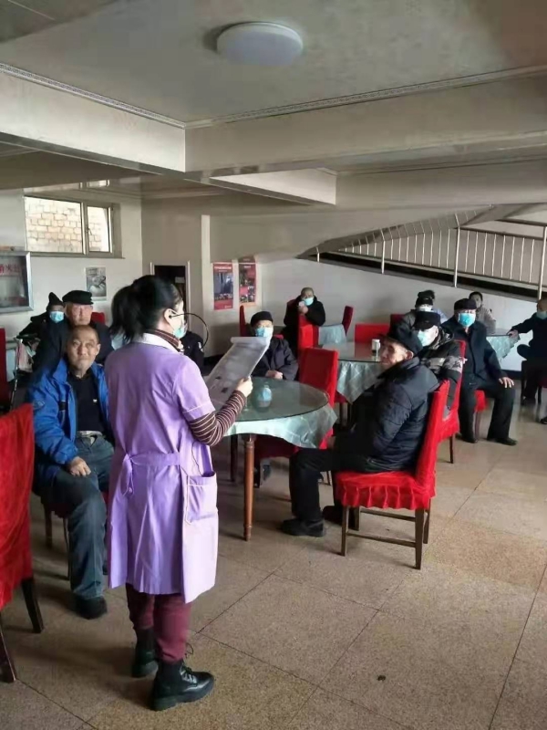 敬老院宣传防疫知识(1).jpg